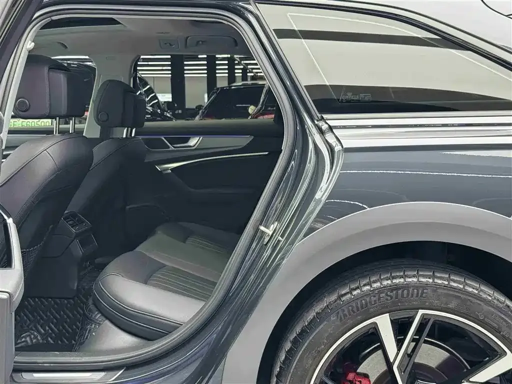 Audi A6 (Import) — фото 7