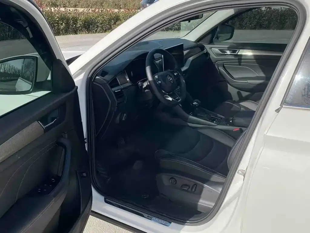 Skoda Kodiaq 2022 из CN, фото 4