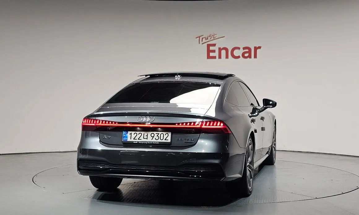 Audi A7 — фото 2