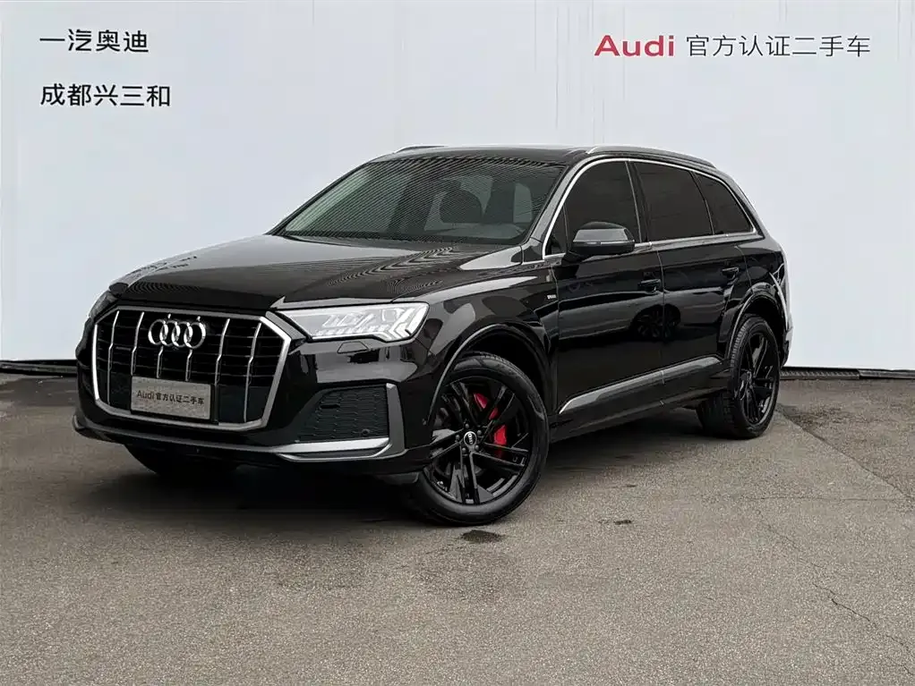 Audi Q7 — фото 1
