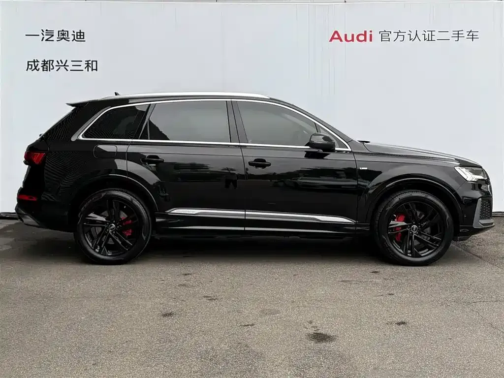Audi Q7 — фото 5