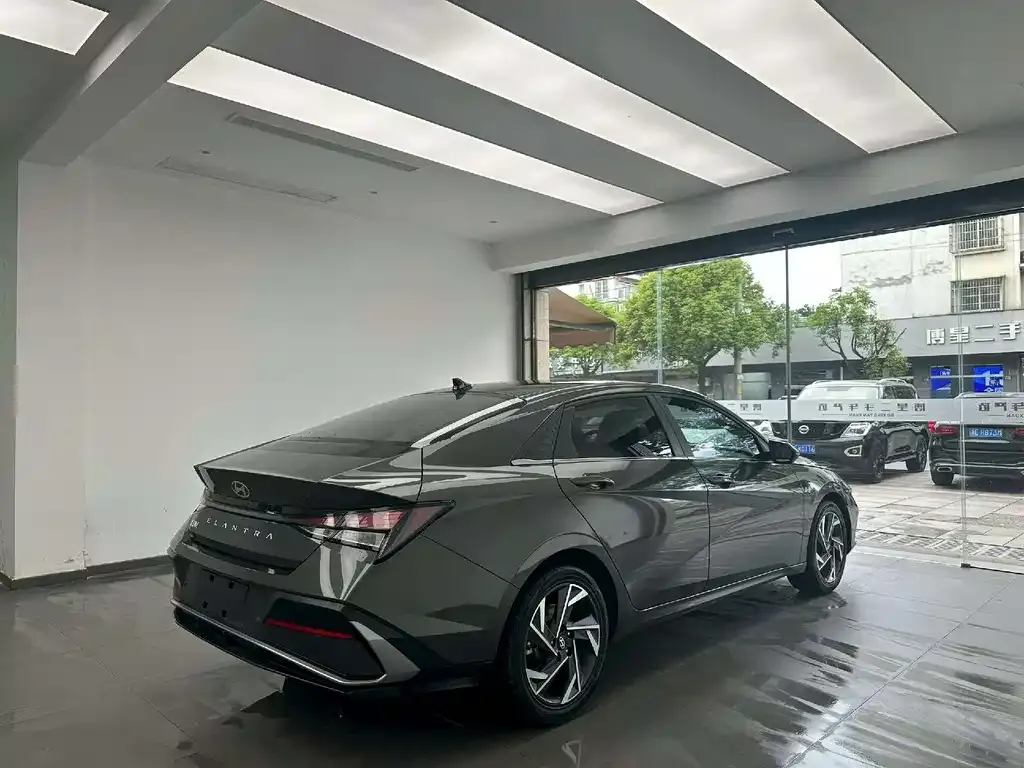 Hyundai Elantra 2024 из CN, фото 5