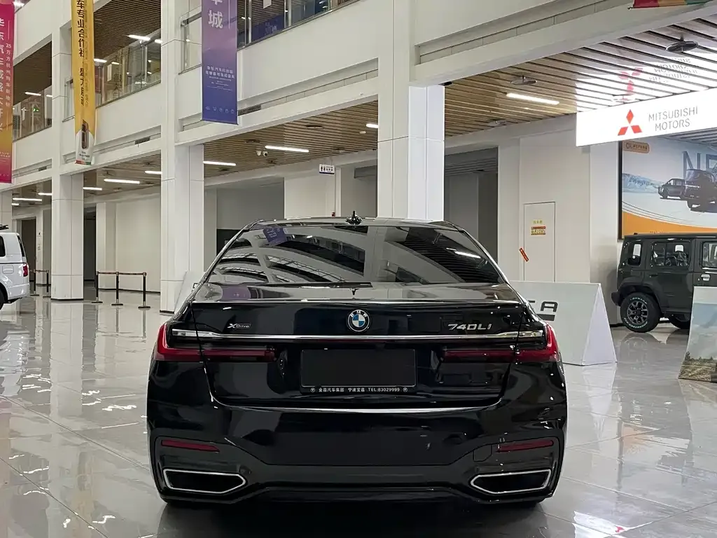 BMW 7 Series 2022 из CN, фото 3