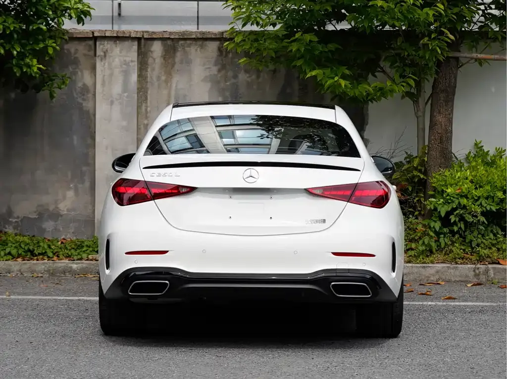 Mercedes-Benz C-Class — фото 10
