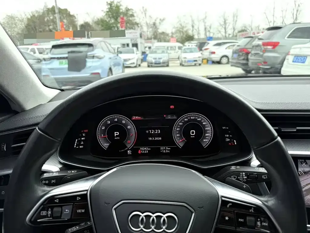 Audi A6 (Import) 2024 из CN, фото 3