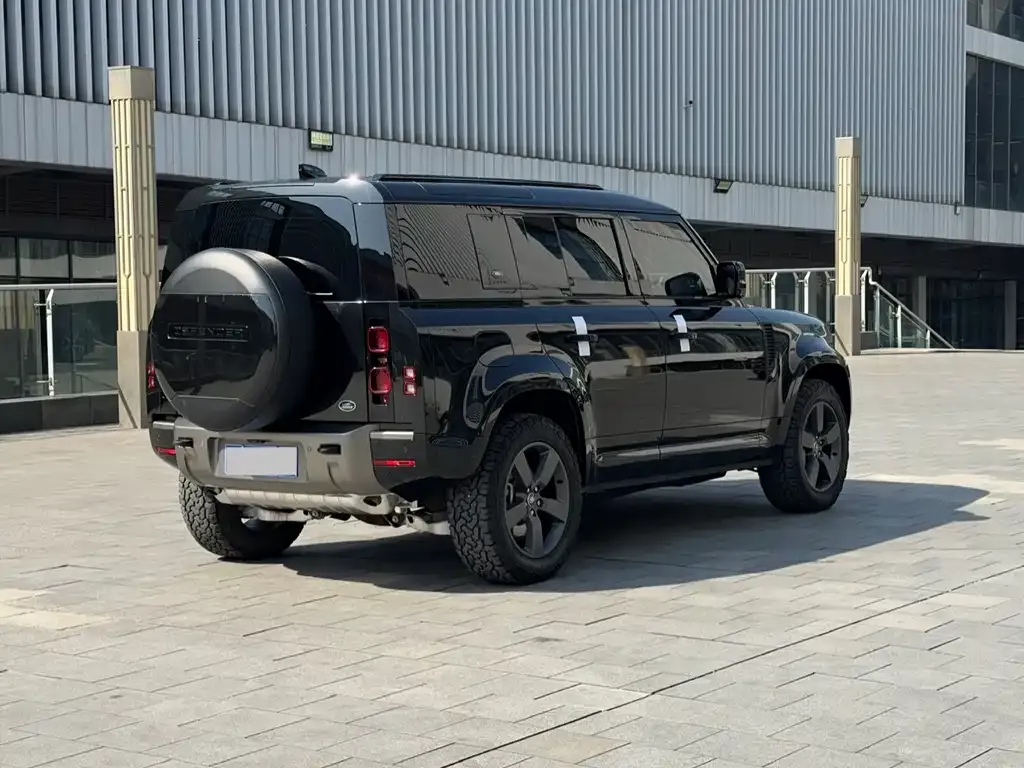 Land Rover Defender — фото 4