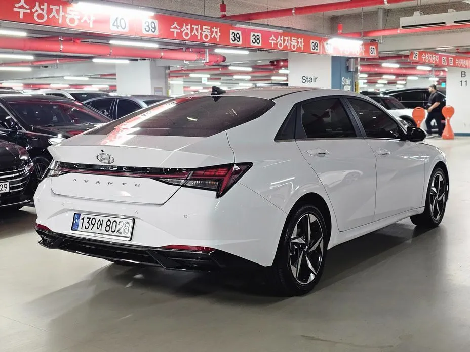 Hyundai AVANTE — фото 10