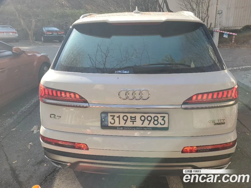 Audi Q7 2021 из KR, фото 6