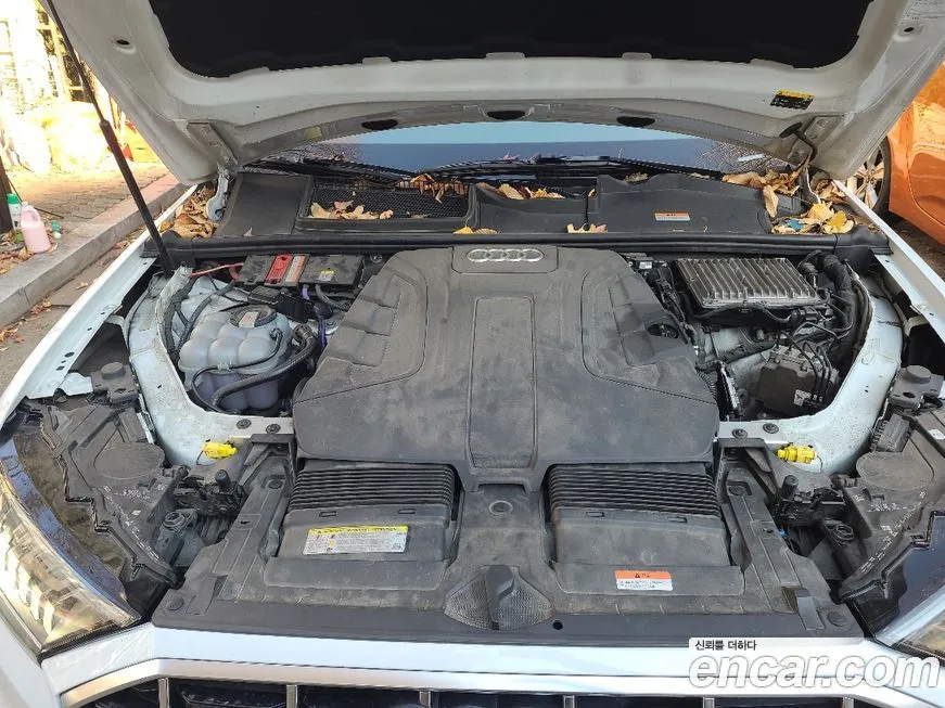 Audi Q7 2021 из KR, фото 5
