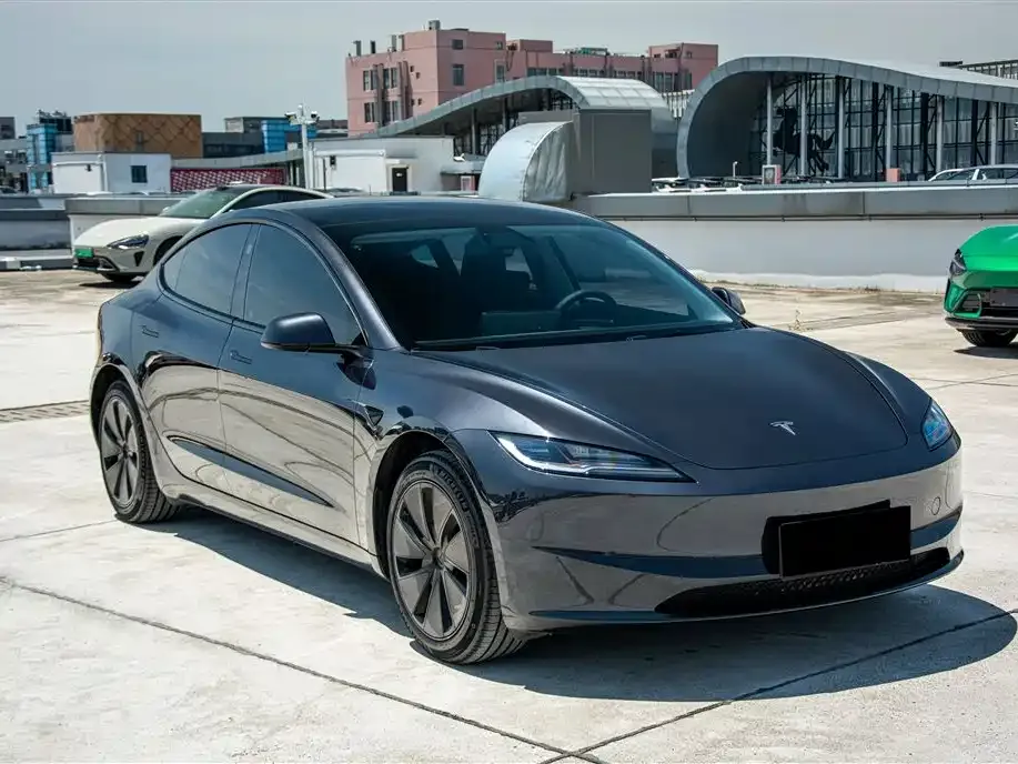 Tesla Model 3 — фото 5