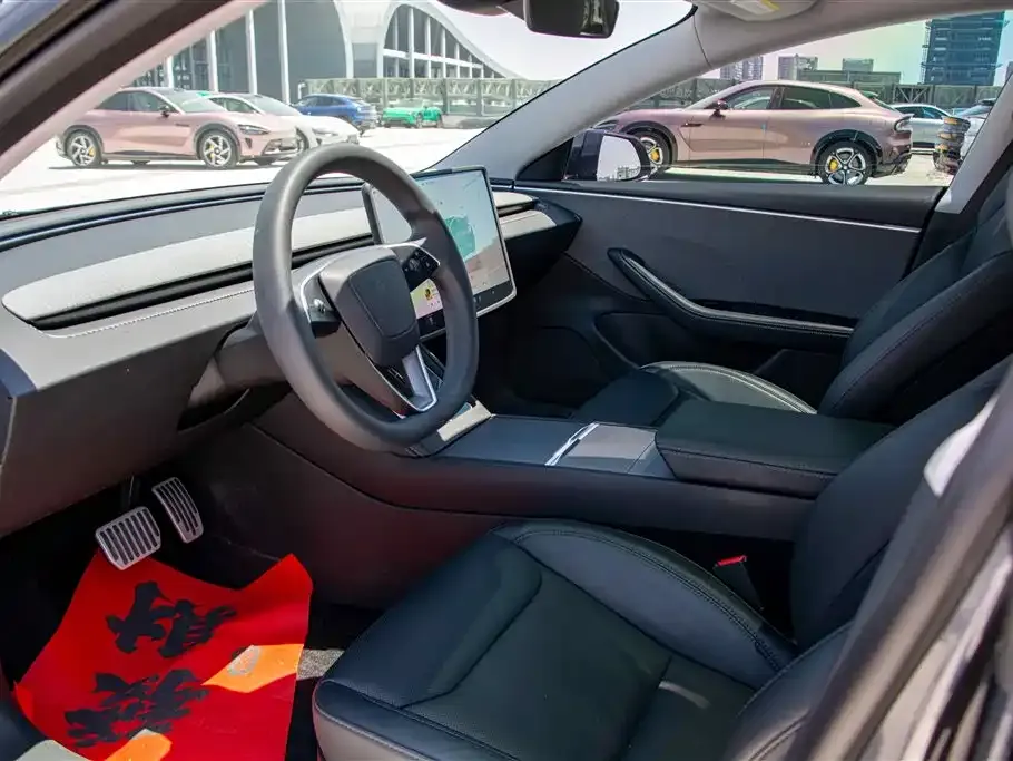 Tesla Model 3 — фото 10