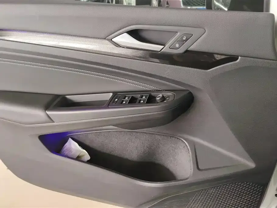 Volkswagen Golf — фото 2