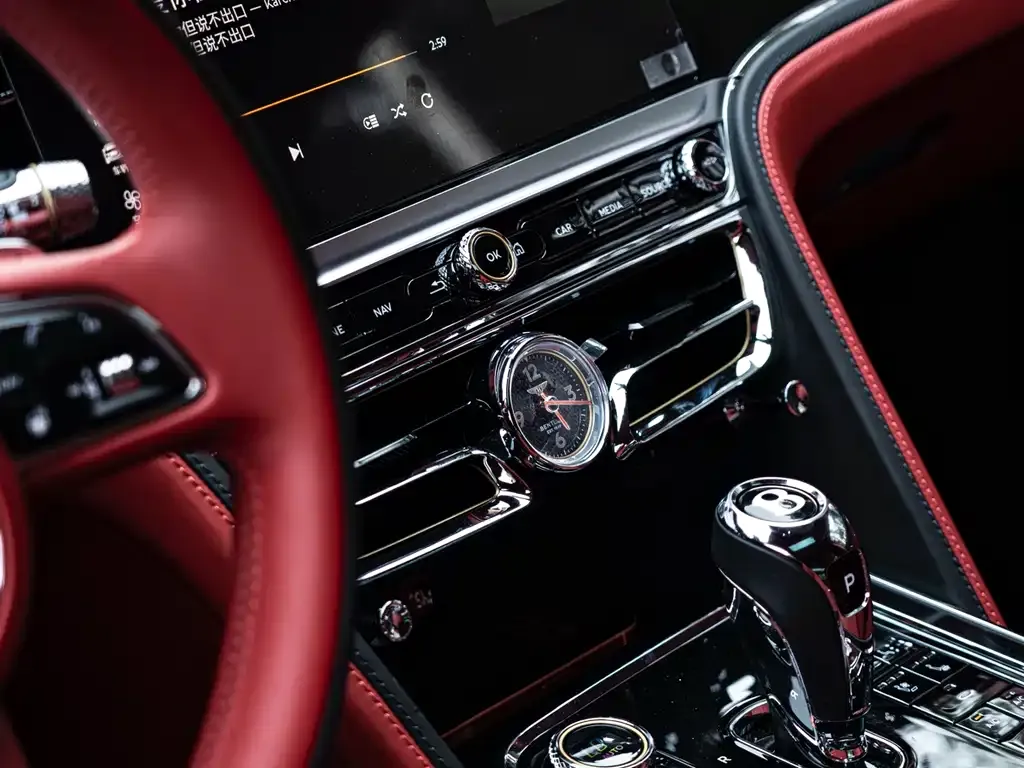Bentley Flying Spur PHEV 2022 из CN, фото 10