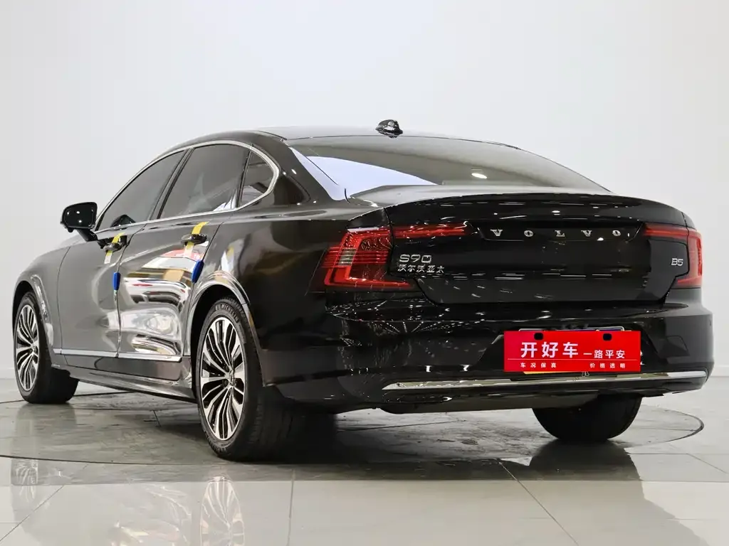 Volvo S90 — фото 8