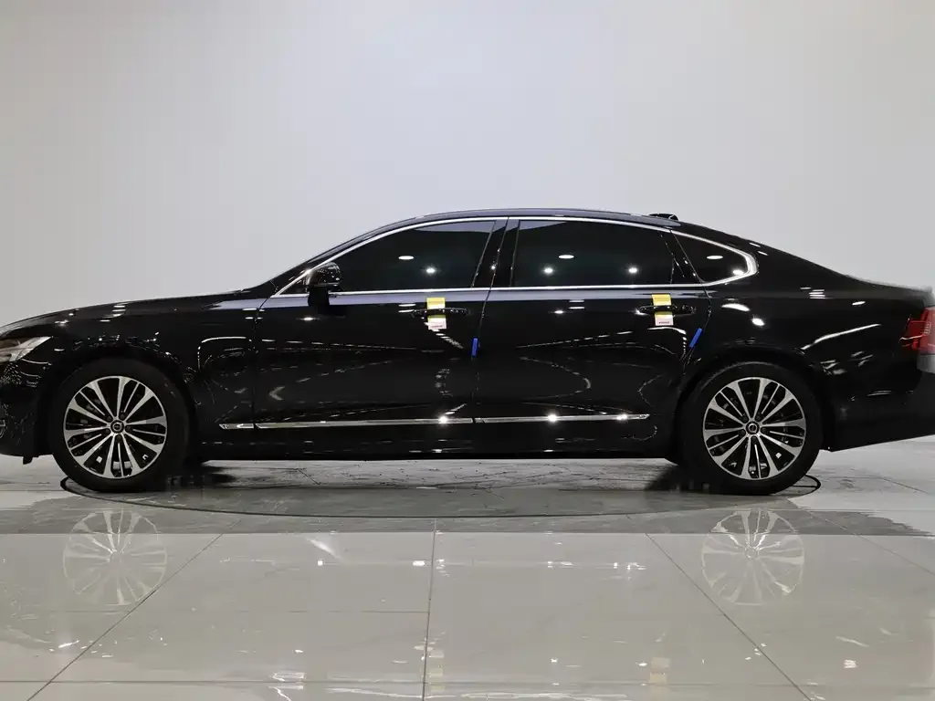 Volvo S90 — фото 10