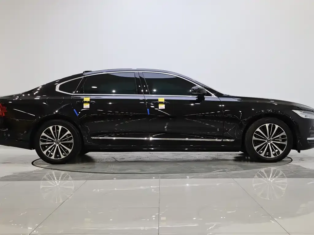 Volvo S90 — фото 9