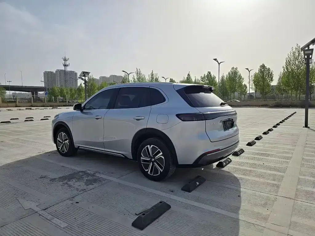 Geely Galaxy Xingjian 7 2025 из CN, фото 2