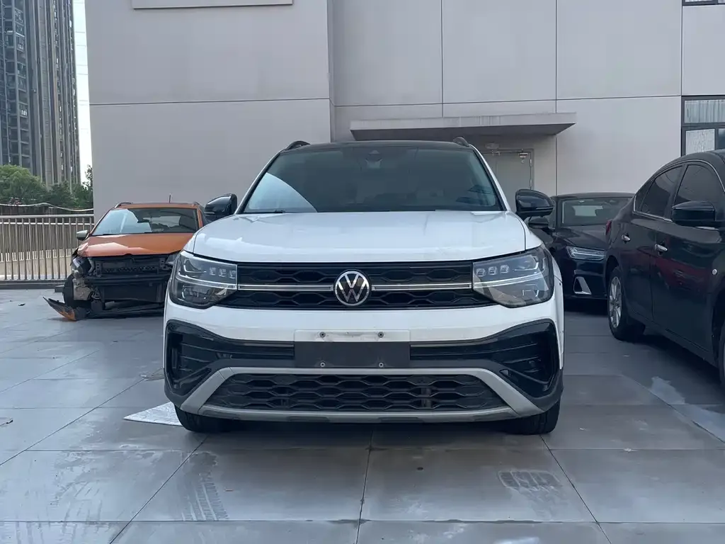 Volkswagen Tharu — фото 4