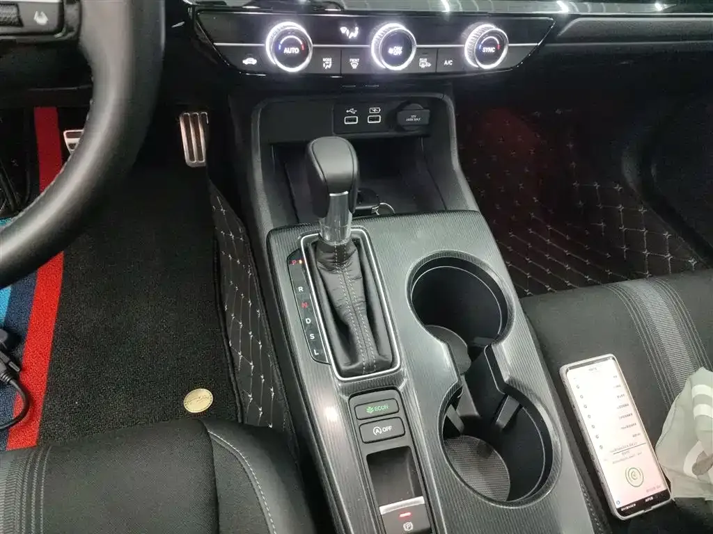 Honda Civic — фото 10