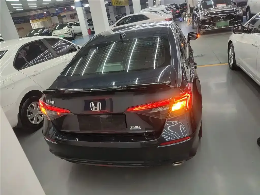 Honda Civic — фото 4
