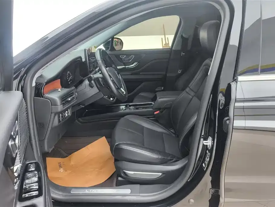 Lincoln Corsair — фото 10