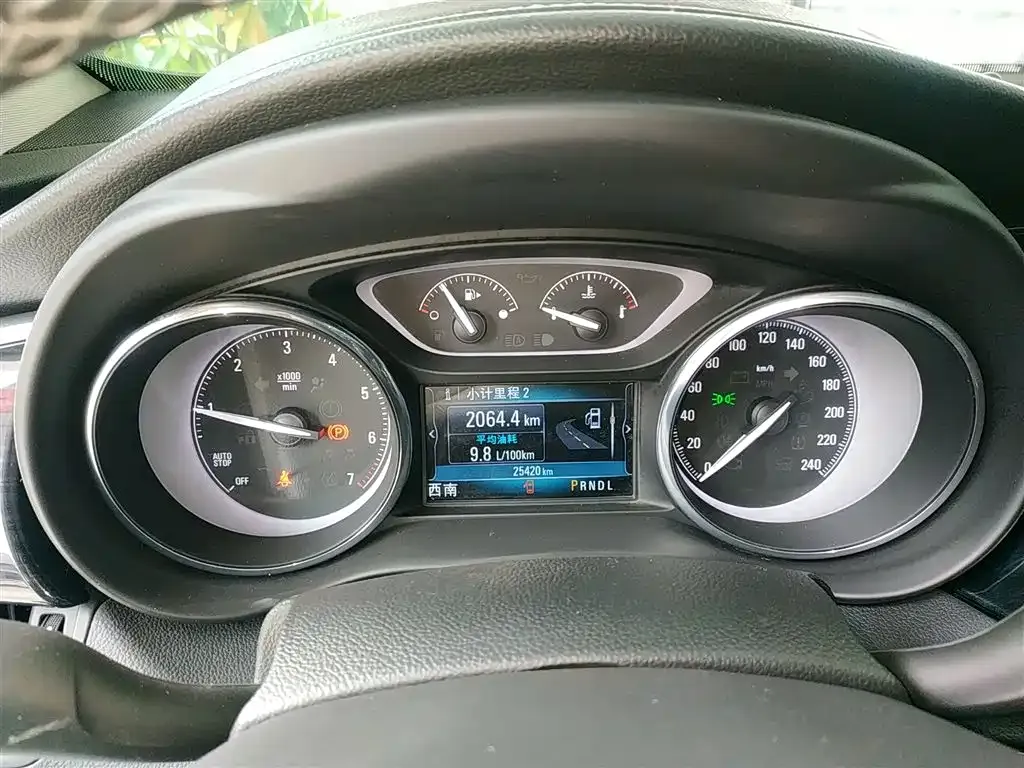 Buick Envision Plus — фото 2