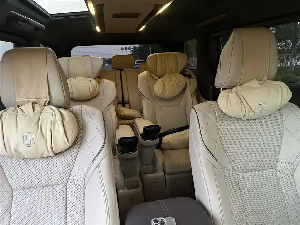 Toyota Vellfire — фото 2
