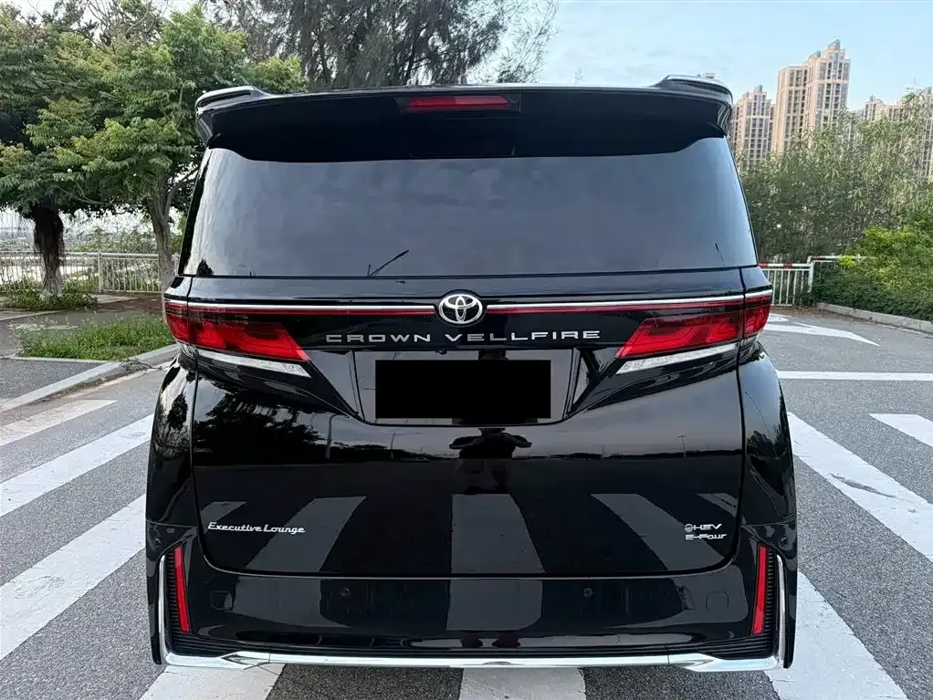 Toyota Vellfire — фото 9