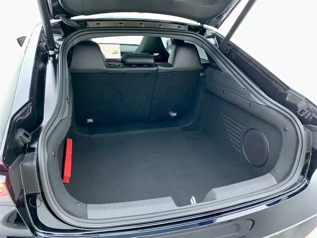 Changan UNI-V — фото 8