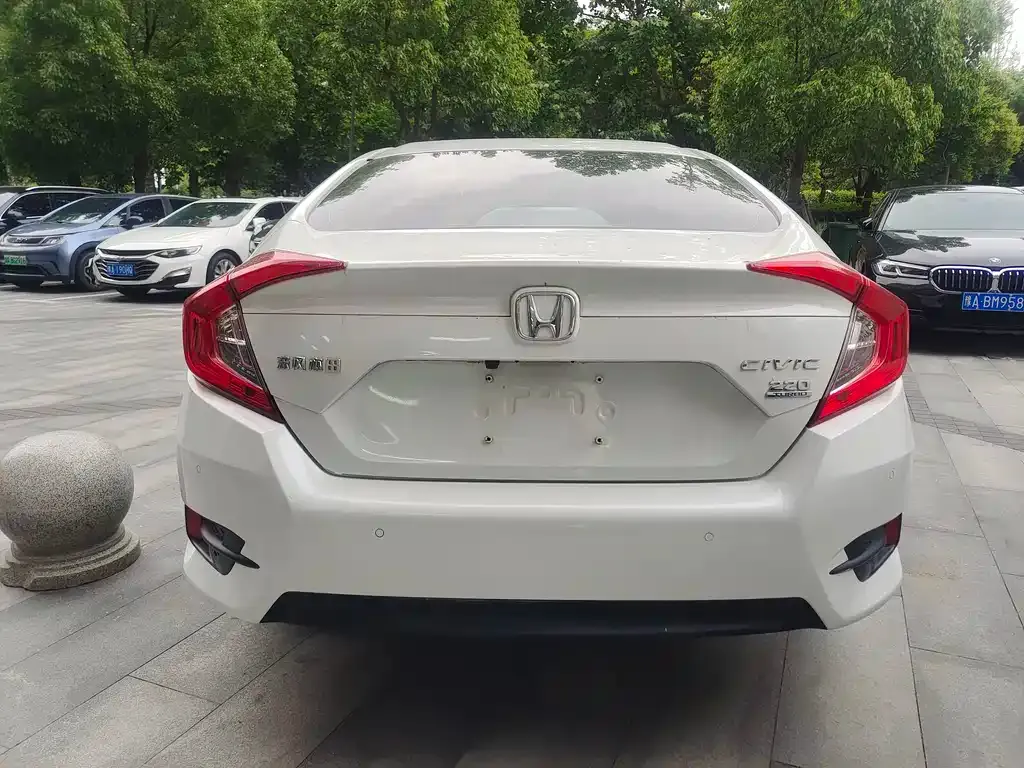 Honda Civic — фото 4