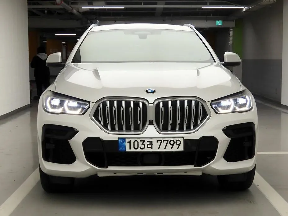 BMW X6 — фото 1