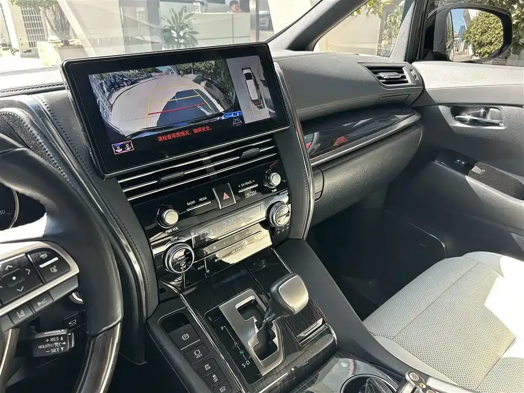 Lexus LM 2022 из CN, фото 8