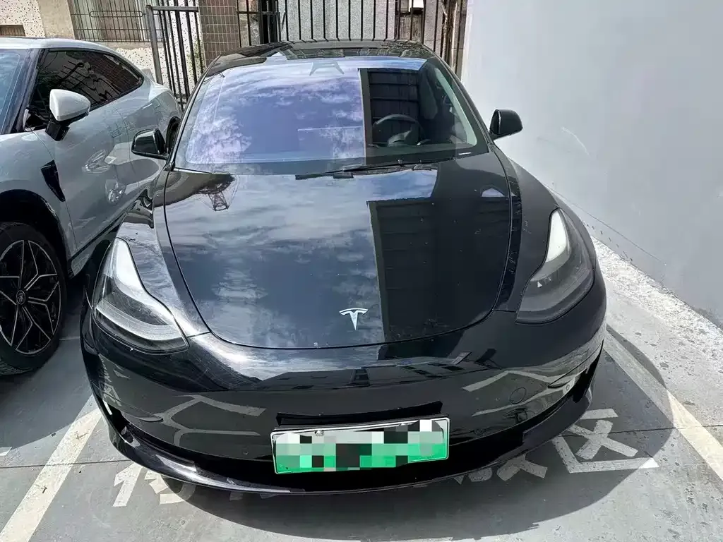 Tesla Model 3 — фото 7