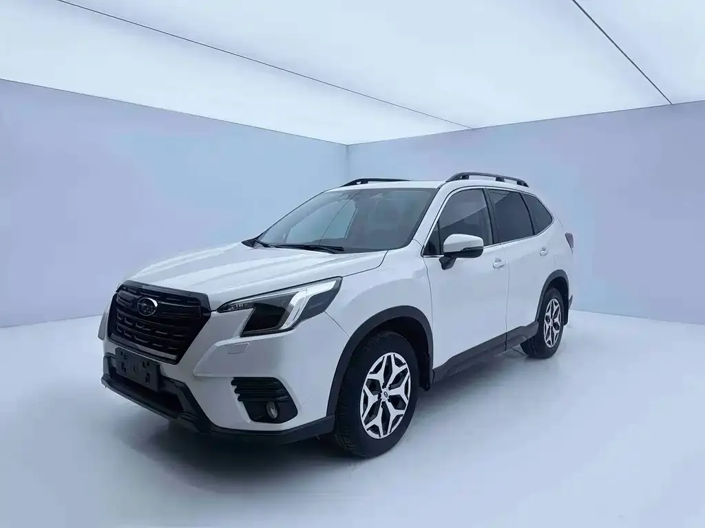 Subaru Forester — фото 1