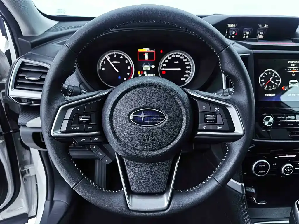 Subaru Forester — фото 9