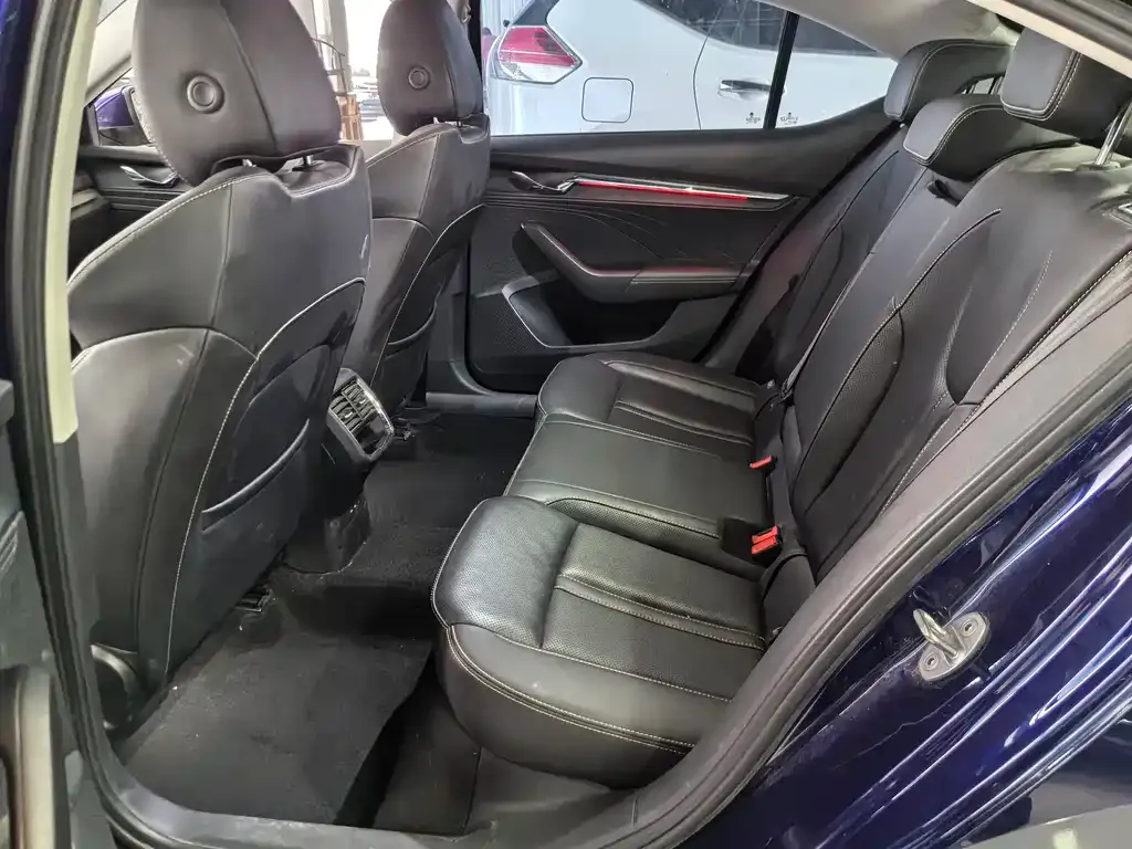 Skoda Octavia — фото 6