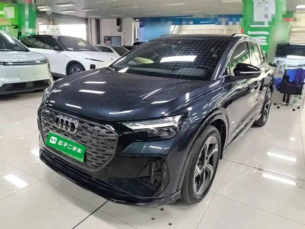 Audi Q4 e-tron — фото 3