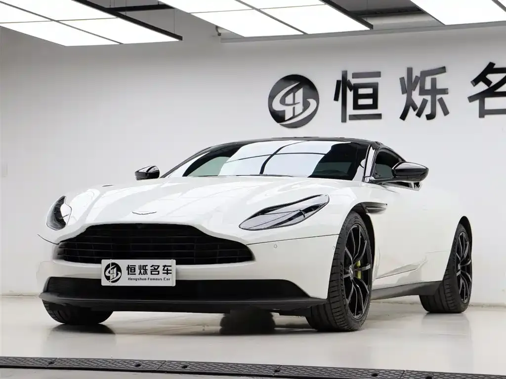 Aston Martin DB11 2022 из CN, фото 4