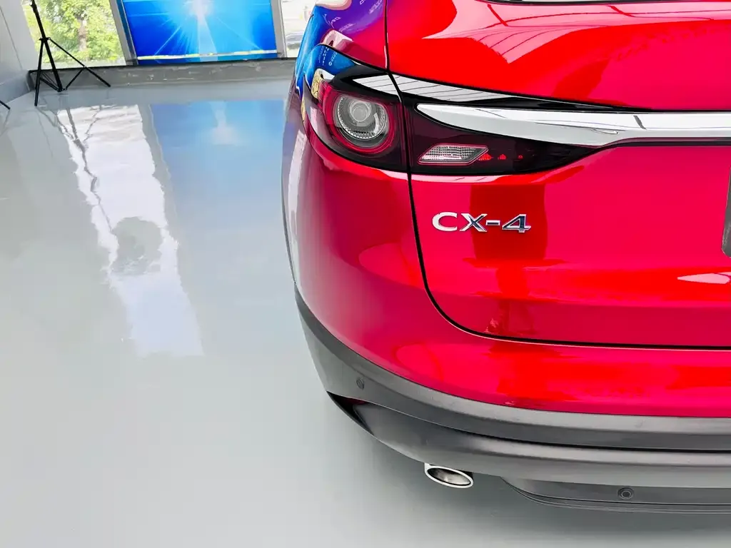 Mazda CX-4 — фото 9