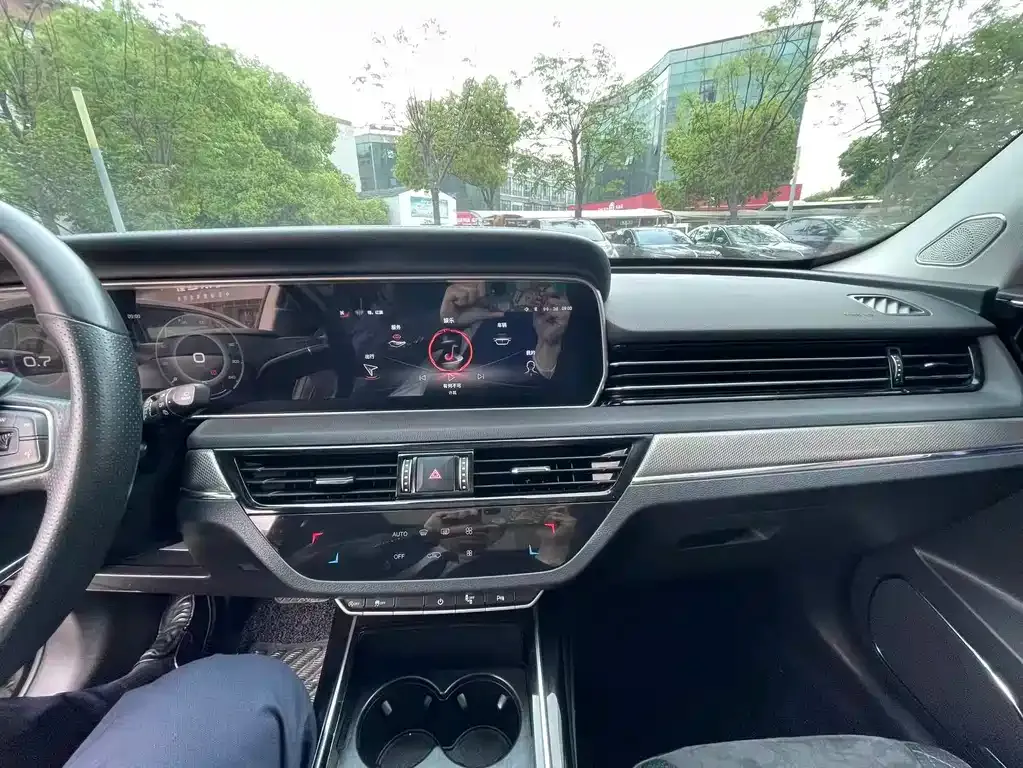 Hongqi HS5 2023 из CN, фото 3