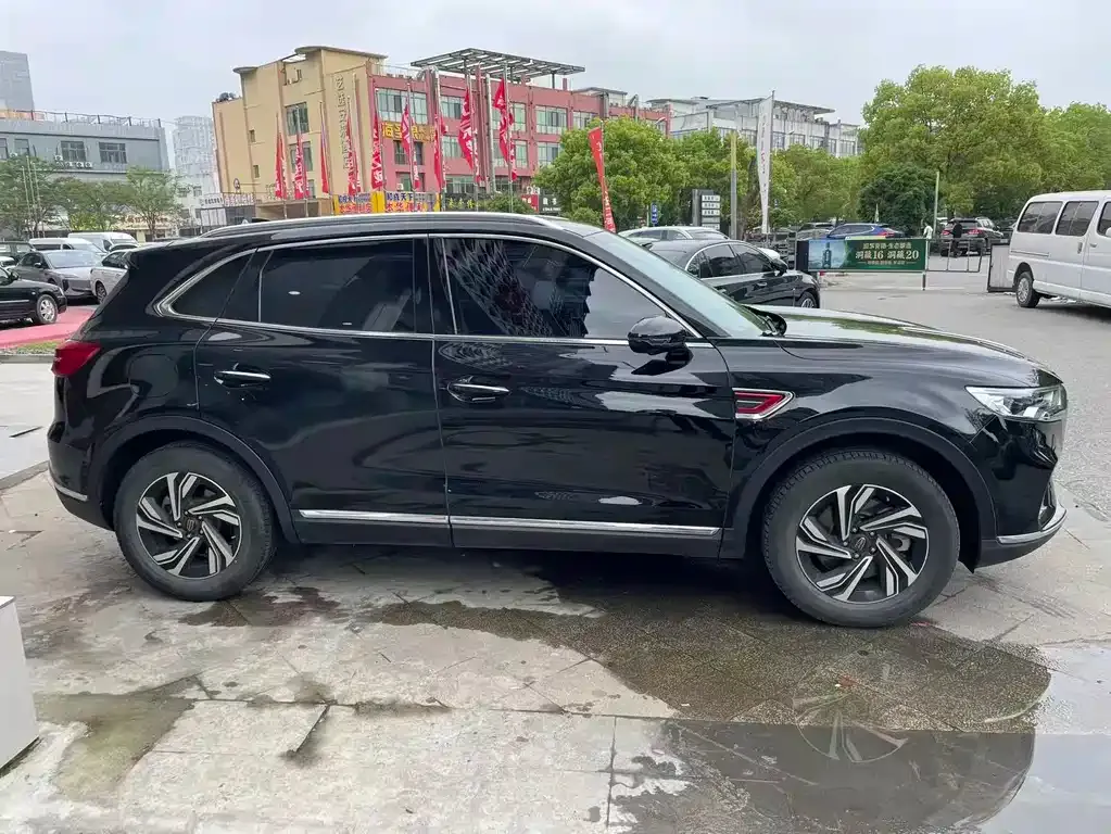 Hongqi HS5 2023 из CN, фото 2