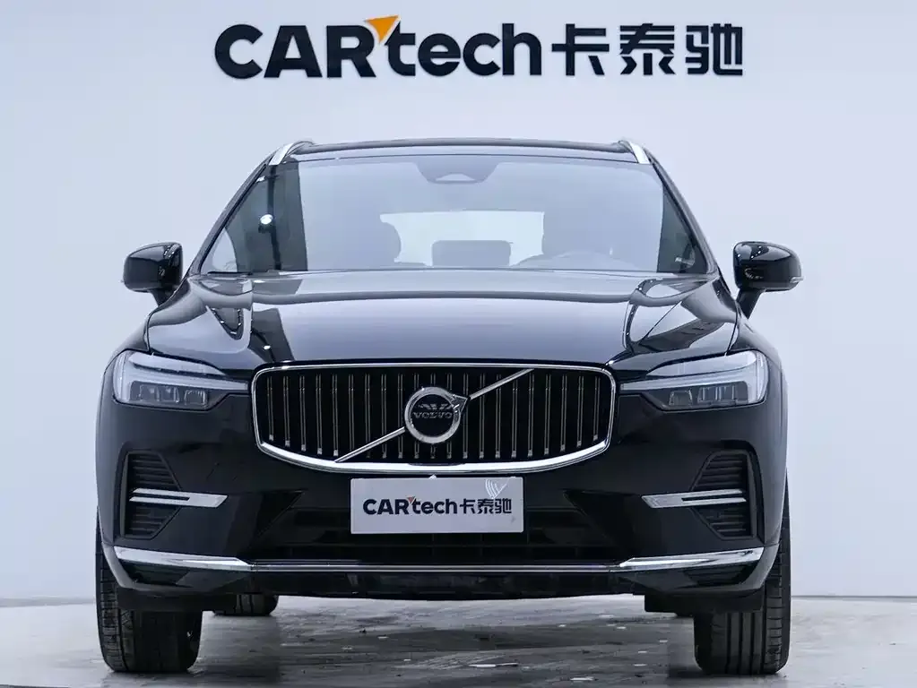 Volvo XC60 — фото 8
