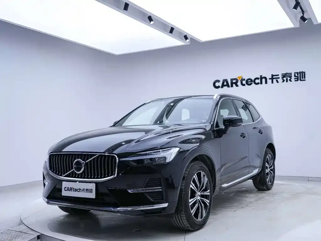 Volvo XC60 — фото 7