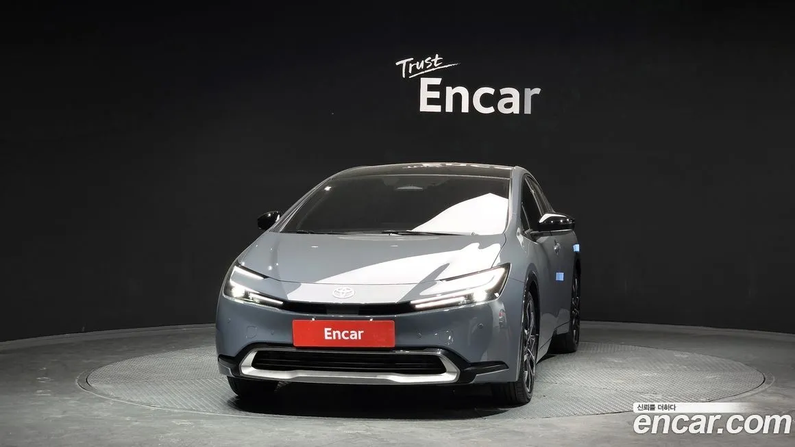 Toyota Prius — фото 5