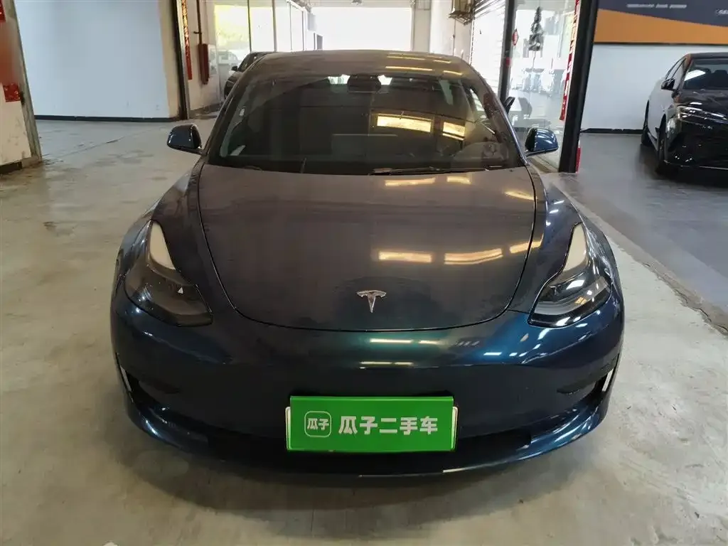 Tesla Model 3 — фото 7