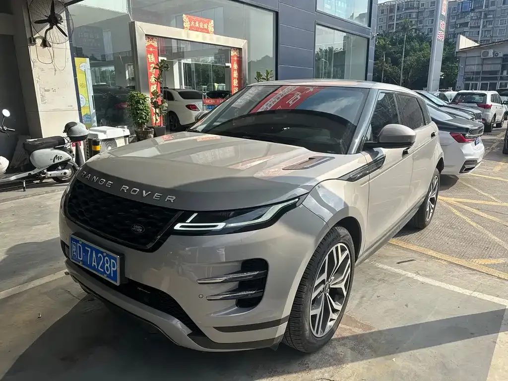 Land Rover Evoque — фото 1