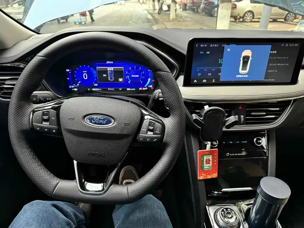Ford Escape 2023 из CN, фото 5