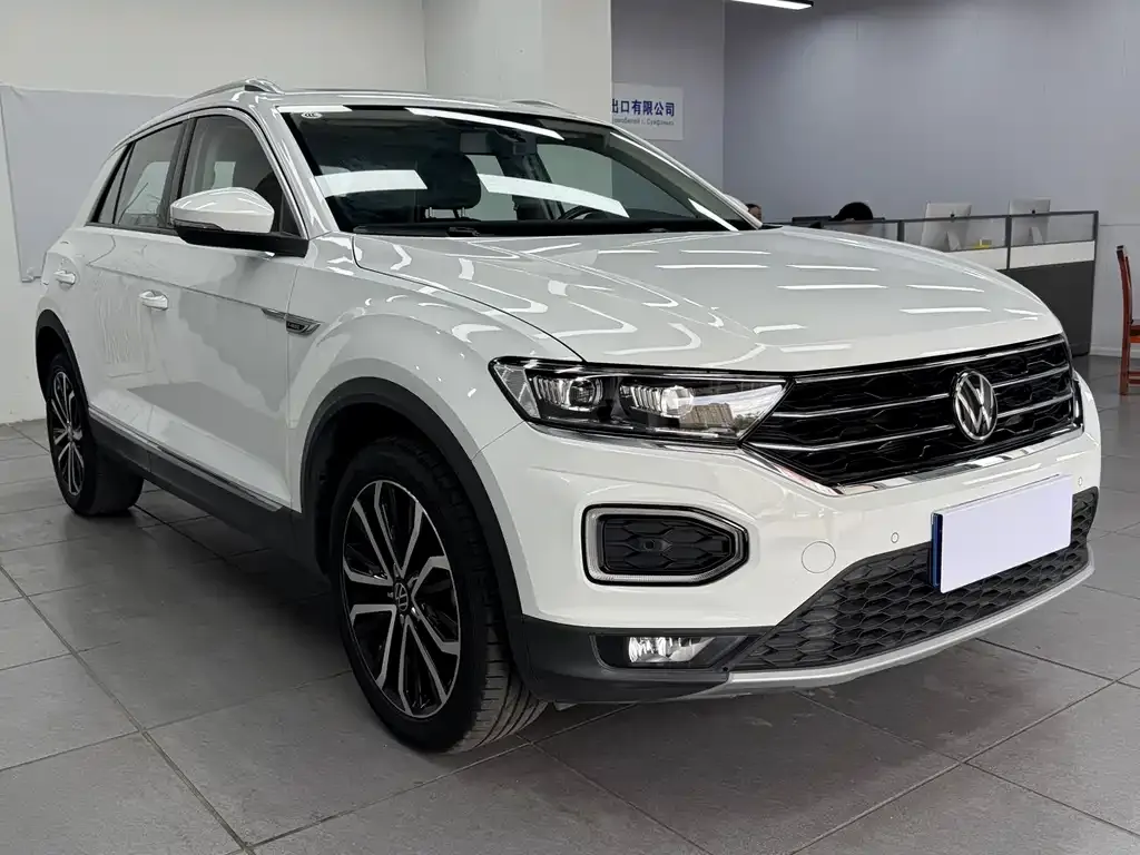 Volkswagen T-Roc — фото 5
