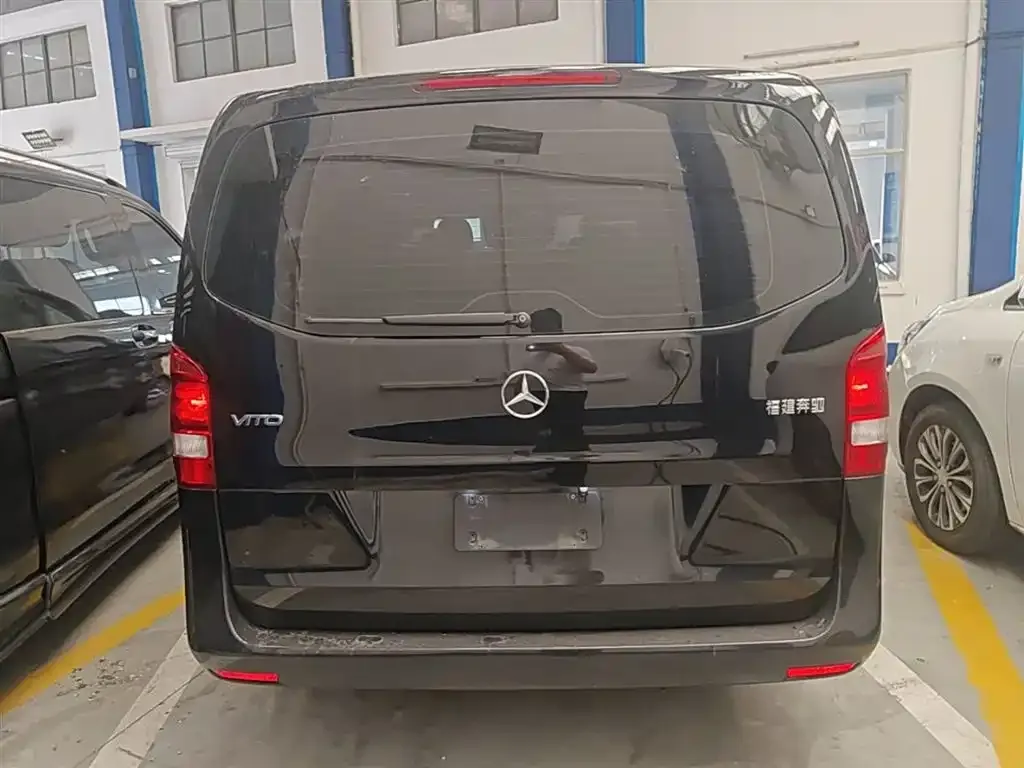 Mercedes-Benz Vito — фото 10
