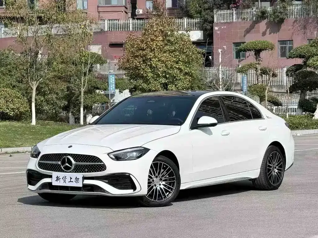 Mercedes-Benz C-Class — фото 1